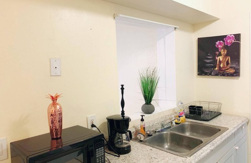 Malibu Groves House | PET FRIENDLY & CLOSE TO CAMPING/DOWNTOWN ORLANDO
