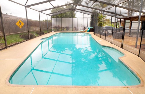 Orlando House | Pool & Lakeview home/3 Min Universal/15min Disney