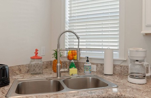 Kissimmee House | Pool, Pickleball, Gym, Playground + Near Disney!