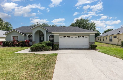 Orange Tree House | Private Pool & Games Room, Minutes to Disney, golf, shopping and more!