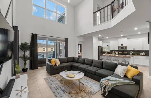 Four Corners Villa | Private Pool/Spa | 4MIN WALK TO CLUBHOUSE | Games Room | Close to all Parksn