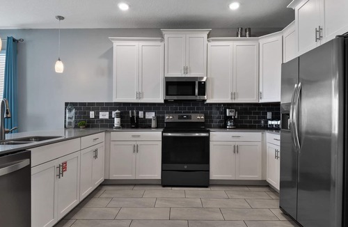 Davenport House | PROMO 8BR Villa,Outstanding Game Room,Resort - by Blue Sky Villas