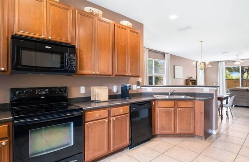 Crestwynd Bay House | Quiet Corner Gem in Gated Crestwynd Bay