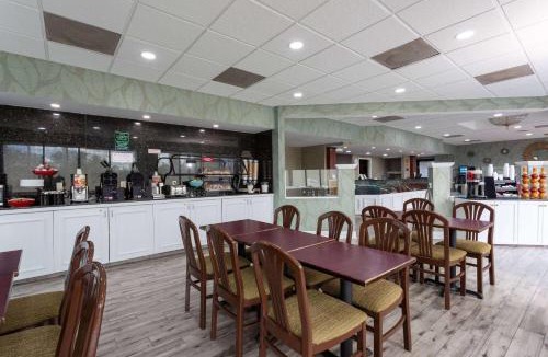 Altamonte Springs Hotel | Ramada by Wyndham Altamonte Springs Near I-4