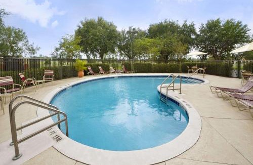 Airport North Hotel | Ramada by Wyndham Suites Orlando Airport- Free Airport Shuttle