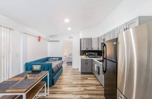 Orlando House | Relax & Unwind | 1BR Retreat w/Pool Access & Wi-Fi