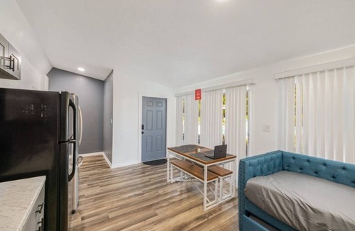 Orlando House | Relax & Unwind | 1BR Retreat w/Pool Access & Wi-Fi