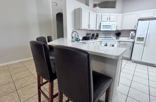 Florida Pines Villa | Relaxing 4Bed 3 Bath Villa with Hot Tub and Pool Table