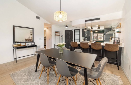 Lake Terrace House | Remodeled Downtown Orlando Oasis! Remodeled Home! Close to Disney, Universal!