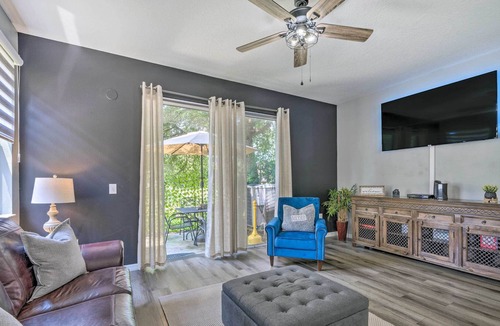 Crestwynd Bay House | Renovated Kissimmee Townhome: 5 Mi to Disney!