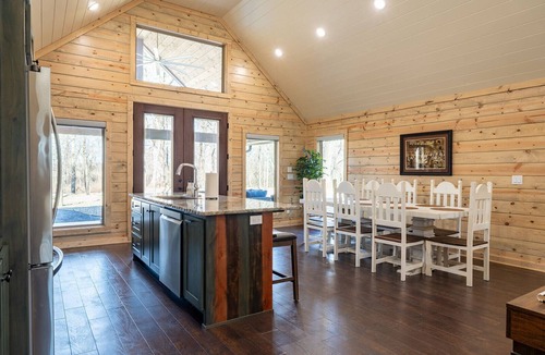 Golden Cabin | Riverfront Retreat | Beach, Fishing & Trails