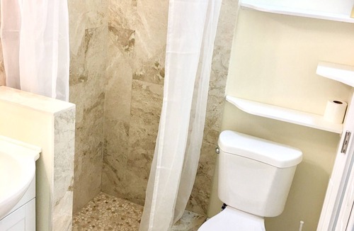 Orlando Apartment | Romantic Getaway Studio- UCF area