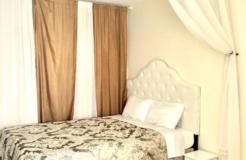 Orlando Apartment | Romantic Getaway Studio- UCF area