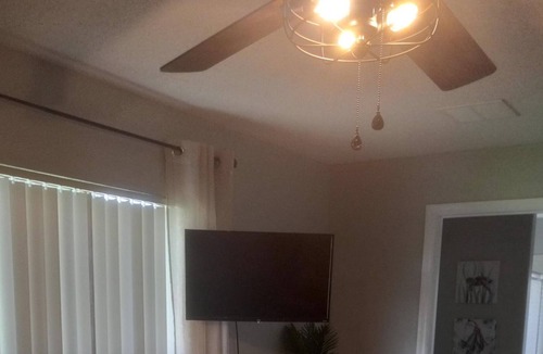 Orange Tree House | Samosa Hill Private Pool and Spa Home Dog Friendly