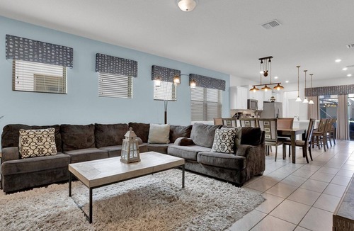 Loughman House | Solterra Resort 5 bedroom Private Pool/Spa Home