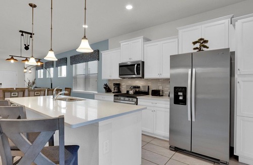 Loughman House | Solterra Resort 5 bedroom Private Pool/Spa Home