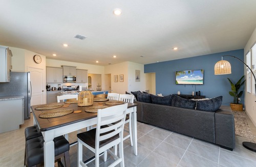 Loughman House | Solterra Resort/Private Pool/Amenities (7679OakMoss)