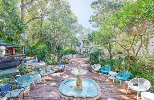 Lake Cherokee Apartment | Sonder | Wellborn | Amazing 1BR + Courtyard