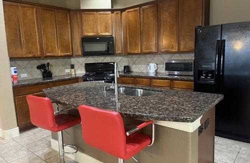 Spring House | Spacious 4 Bed/2 Bath Home in the Woodlands