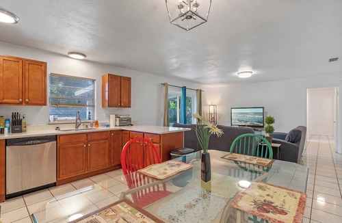 Southwest Orlando House | Spacious 4-bedroom house with WiFi, Game room by Universal Studios