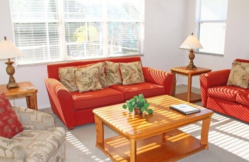 Windwood Bay House | Spacious 5 Bedroom Villa With Conservation View