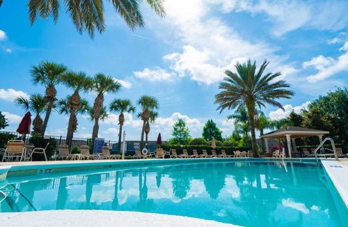Kissimmee House | Spacious w. King bed RESORT community/Pool & Gym!!