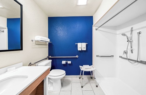 Southwest Orlando Hotel | Spark by Hilton Orlando near Universal