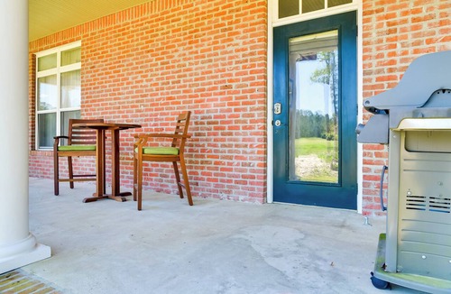 Springfield Apartment | Springfield Studio Rental w/Golf Course View!