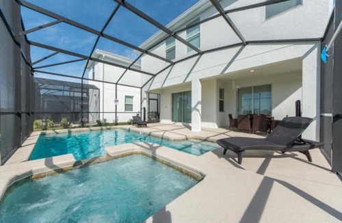 Kissimmee House | Storey Lake 18014