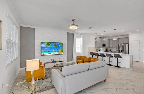 Kissimmee House | Storey Lake 9 BR Villa With Game Room