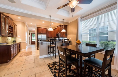 Reunion House | Stunning 3-Bed Resort home w/3 Ensuite Bedrooms, pool, spa, outdoor kitchen. Near WDW