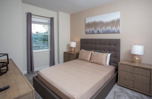 Kissimmee House | Stunning 8 Bd w/Pool Close to Disney 2887