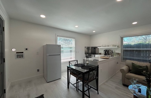 Conway Apartment | Tiny House 1-bedroom apartment in beautiful Orlando with AC