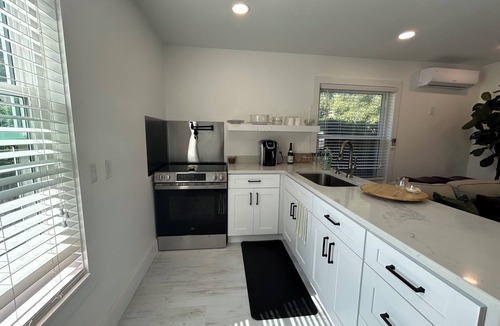 Conway Apartment | Tiny House 1-bedroom apartment in beautiful Orlando with AC