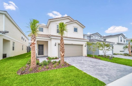 Loughman Villa | Ultimate 6 Bedroom 5 Bathroom - Brand New House villa