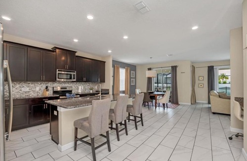 Kissimmee Villa | Ultimate 6 Bedroom Storey Lake Home 4703Sleepy villa