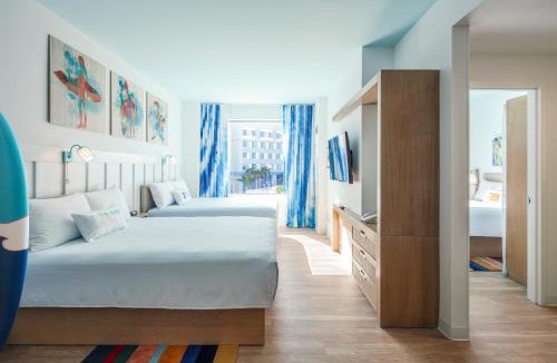 Florida Center Resort | Universal's Endless Summer Resort - Surfside Inn and Suites