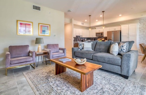 Kissimmee Apartment | Urban Elegance - Modern Retreat