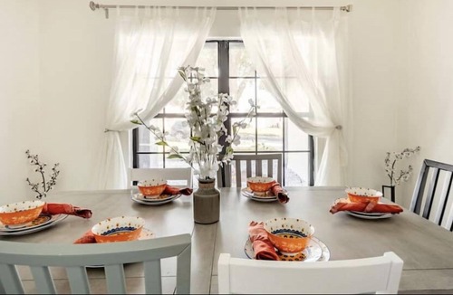 Indian Ridge House | Vacation Home 3miles to Disney With Heated Pool, Spa, Fire Pit, & Game Room!