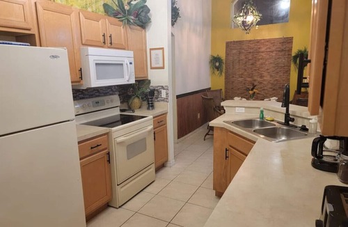 Seasons House | VR Jungle 2 Jungle with Disney's Tarzan & More!