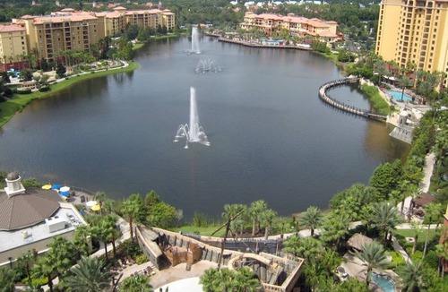 Lake Buena Vista House | Wyndham Bonnet Creek Deluxe Condo closest Disney!