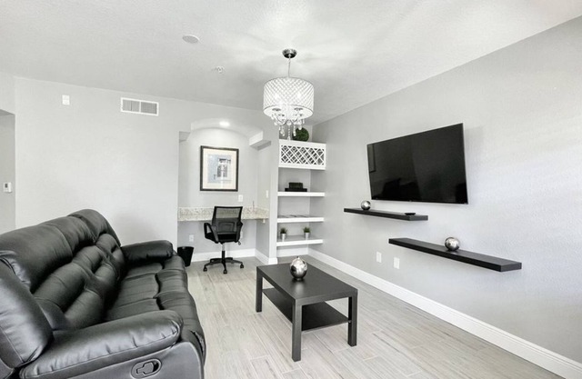 1 Bedroom Condo 378503 by Houzlet