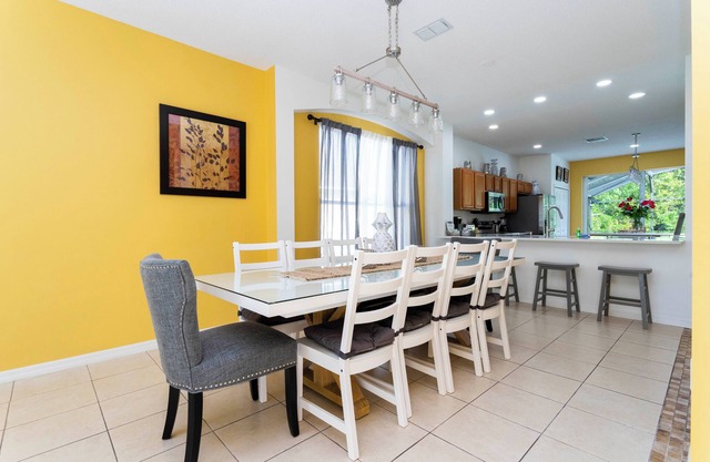 7 Bedroom 4.5 Bath Luxury Villa in Terra Verde Resort