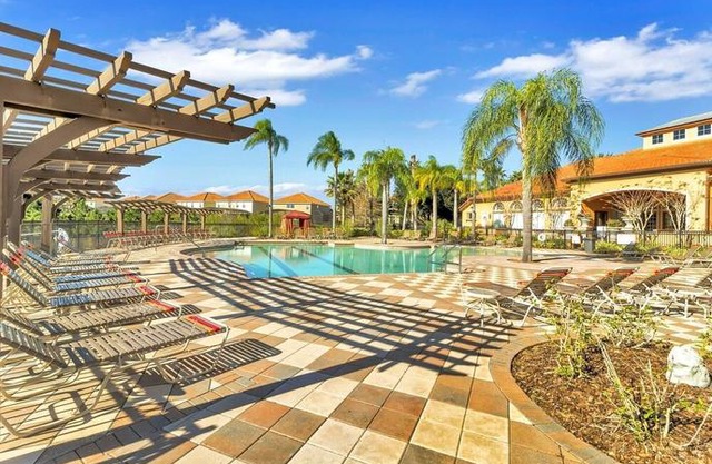 Aviana Resort Pet Friendly 4BD/3BA Home - 4AV452