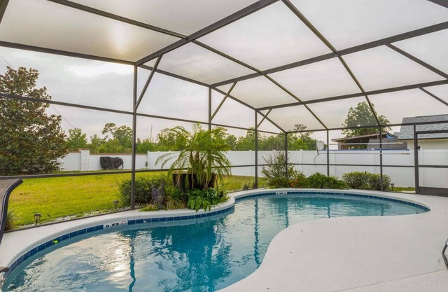 Charming 3Bd w/ Pool Close to Disney @ 7826 Indian Ridge