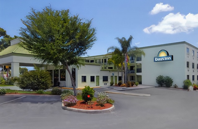 Days Inn by Wyndham N Orlando/Casselberry