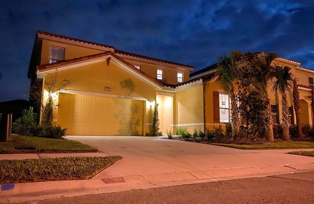 Fantastic 6 Bedroom Near Disney | Solterra Resort