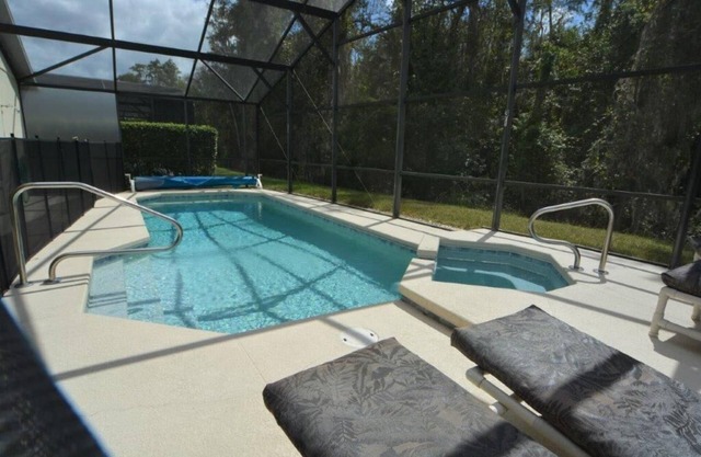 Gorgeous Oasis Retreat: Conservation View, Spa, Game Room - 10 Min From Disney!