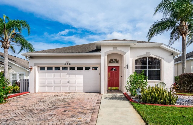 Great 4 Bed Pool Home in Higlands Reserve