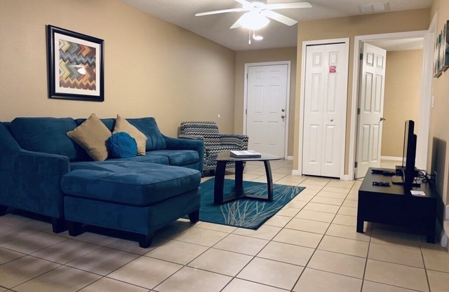 Incredible 3BR 2BA Townhouse for 8 in Villa Sol